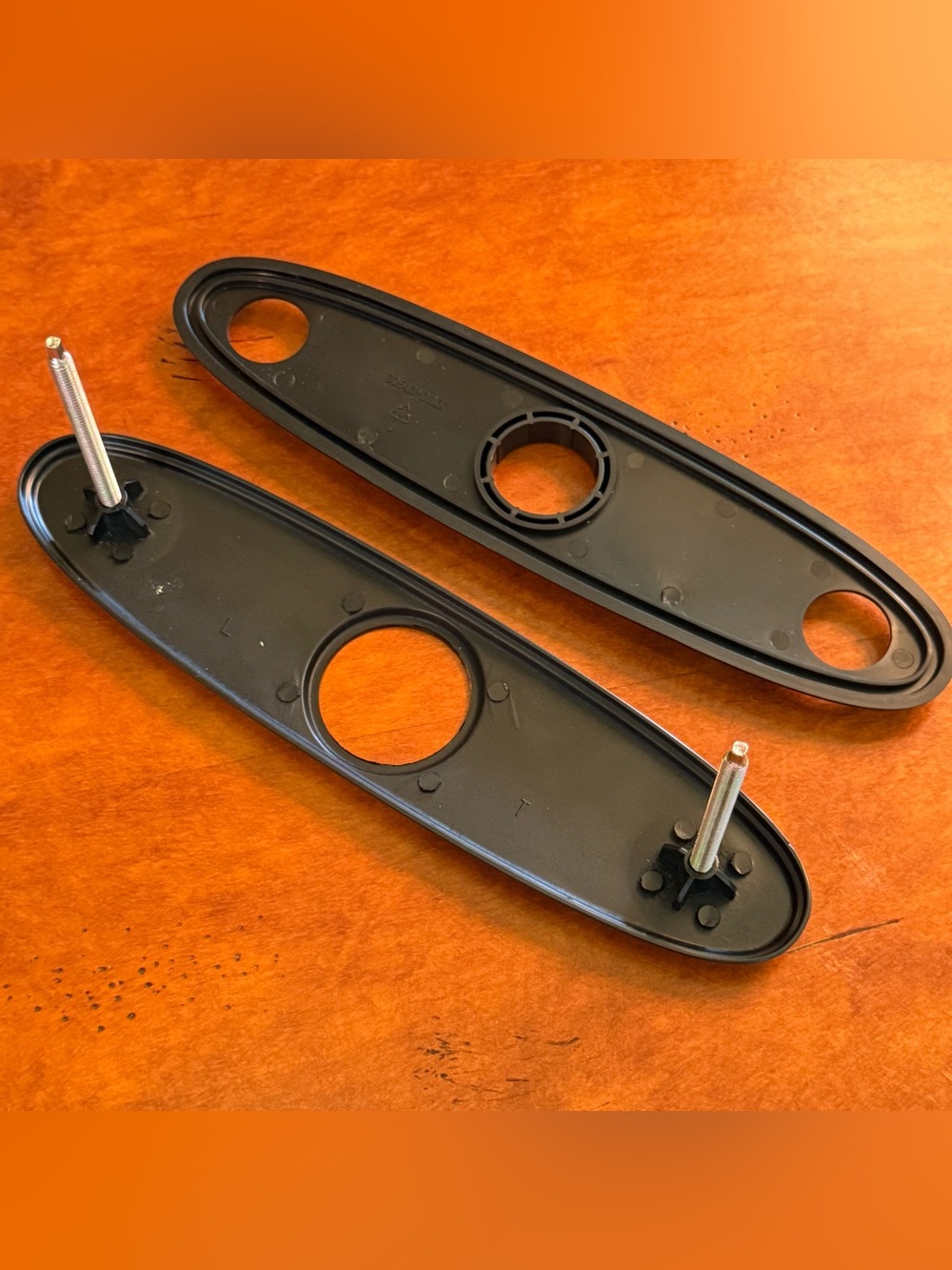 Price Pfister 961-061Y Putty Deck Plate Sub-Assembly - Tuscan Bronze